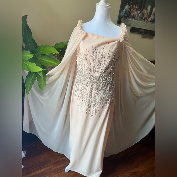 Elegant evening dress, bought from Turkey, worn once! - Picture 5 of 15